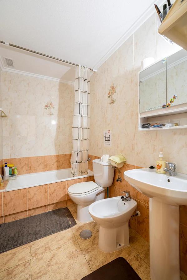 Apartamento Compartido - Solo El Dormitorio Es Privado Торевьиа Экстерьер фото
