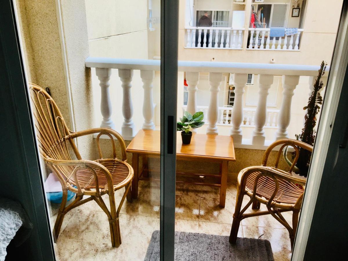 Apartamento Compartido - Solo El Dormitorio Es Privado Торевьиа Экстерьер фото